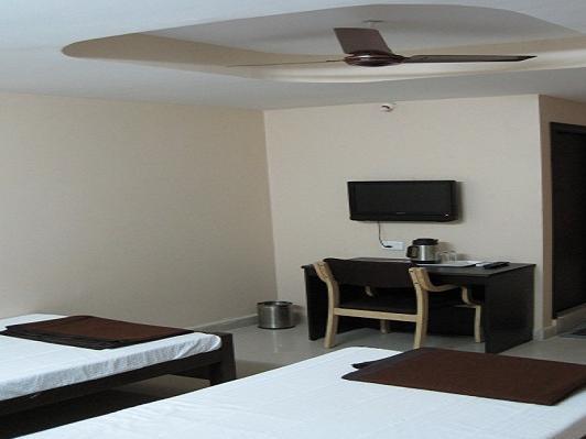 Dwaraka Inn Hyderabad Exterior photo
